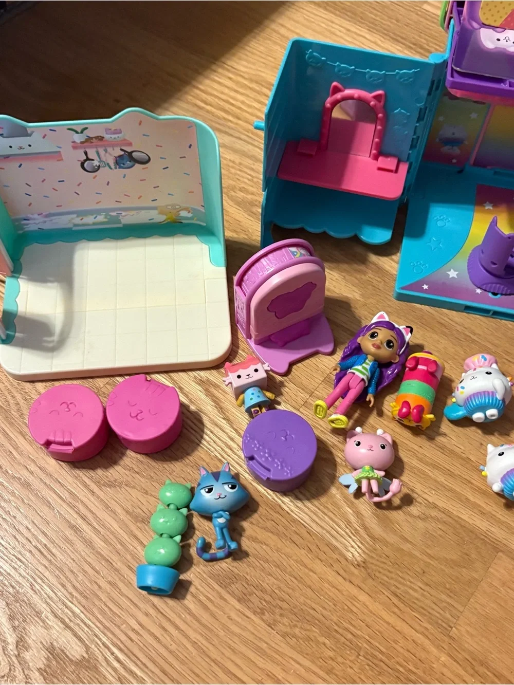 Gabby’s Dollhouse Figure Play Set Bundle Lot Cat Car Toy